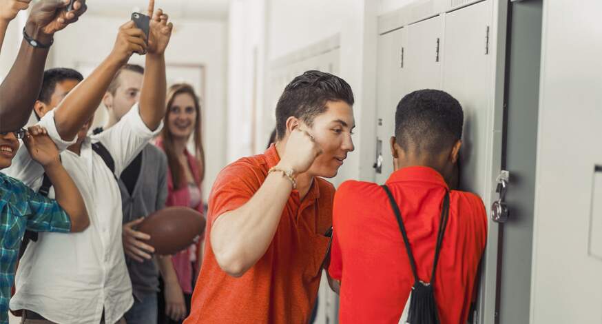 Dia nacional de combate ao bullying e à violência na escola - Colégio Santa  Helena