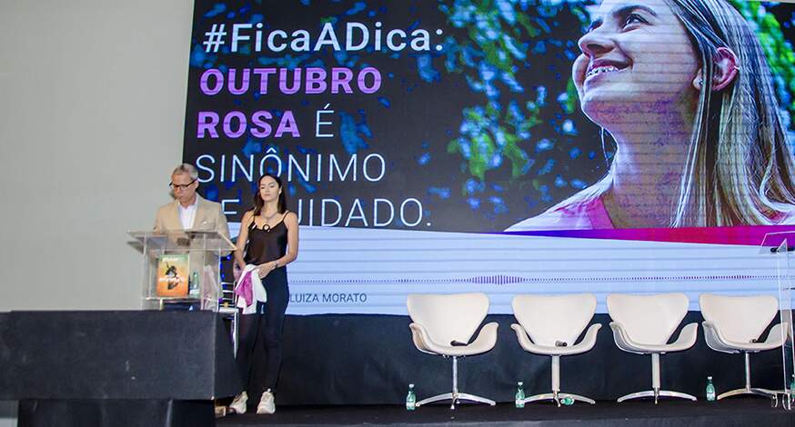 Apresentação de Luiz André para a campanha Outubro Rosa