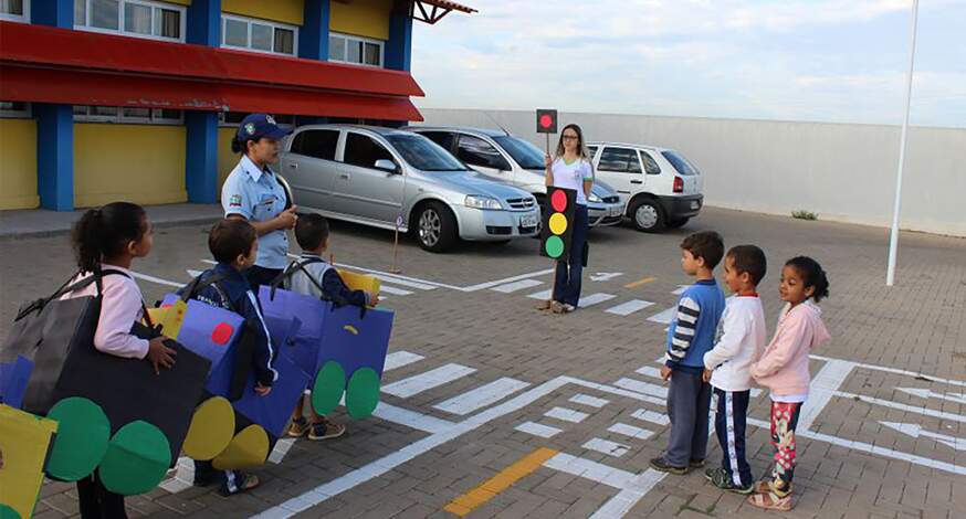 Projeto Trânsito Legal: conhecendo as regras - Educa Criança