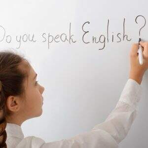 O inglês que atravessa a sala de aula O inglês que atravessa a sala de aula